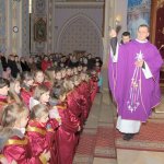 Przyjęci nowych ministrantów i dziewczynek do scholi