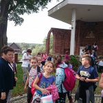Pielgrzymka dzieci do Rostkowa