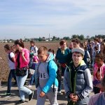 Pielgrzymka dzieci do Rostkowa